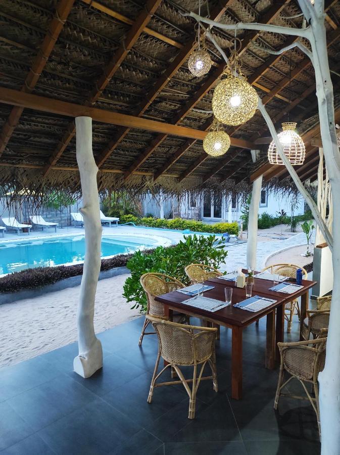 Sleeping Elephant Beach Resort タンガラ エクステリア 写真