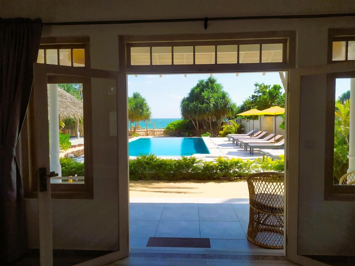 Sleeping Elephant Beach Resort タンガラ エクステリア 写真