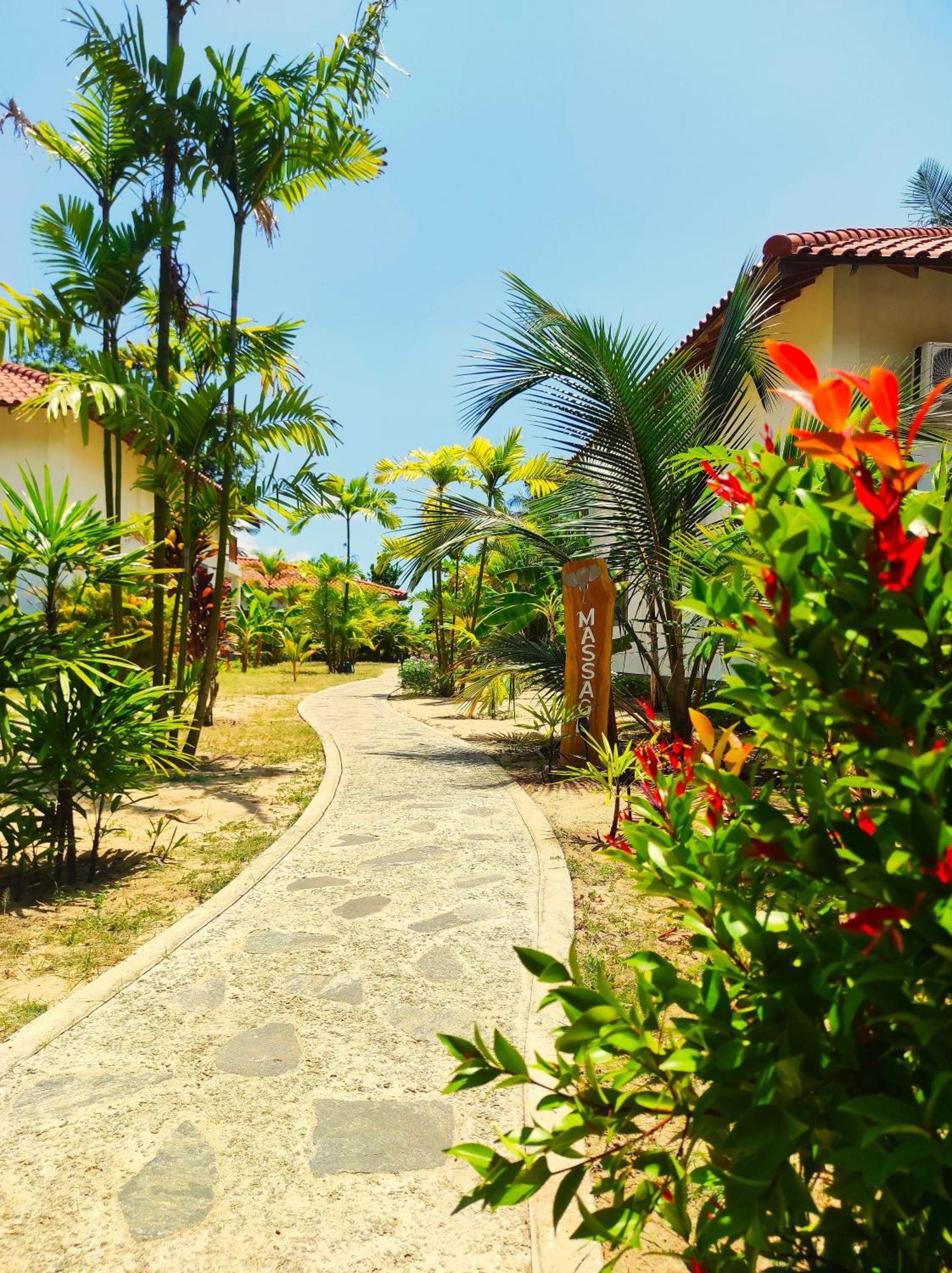 Sleeping Elephant Beach Resort タンガラ エクステリア 写真