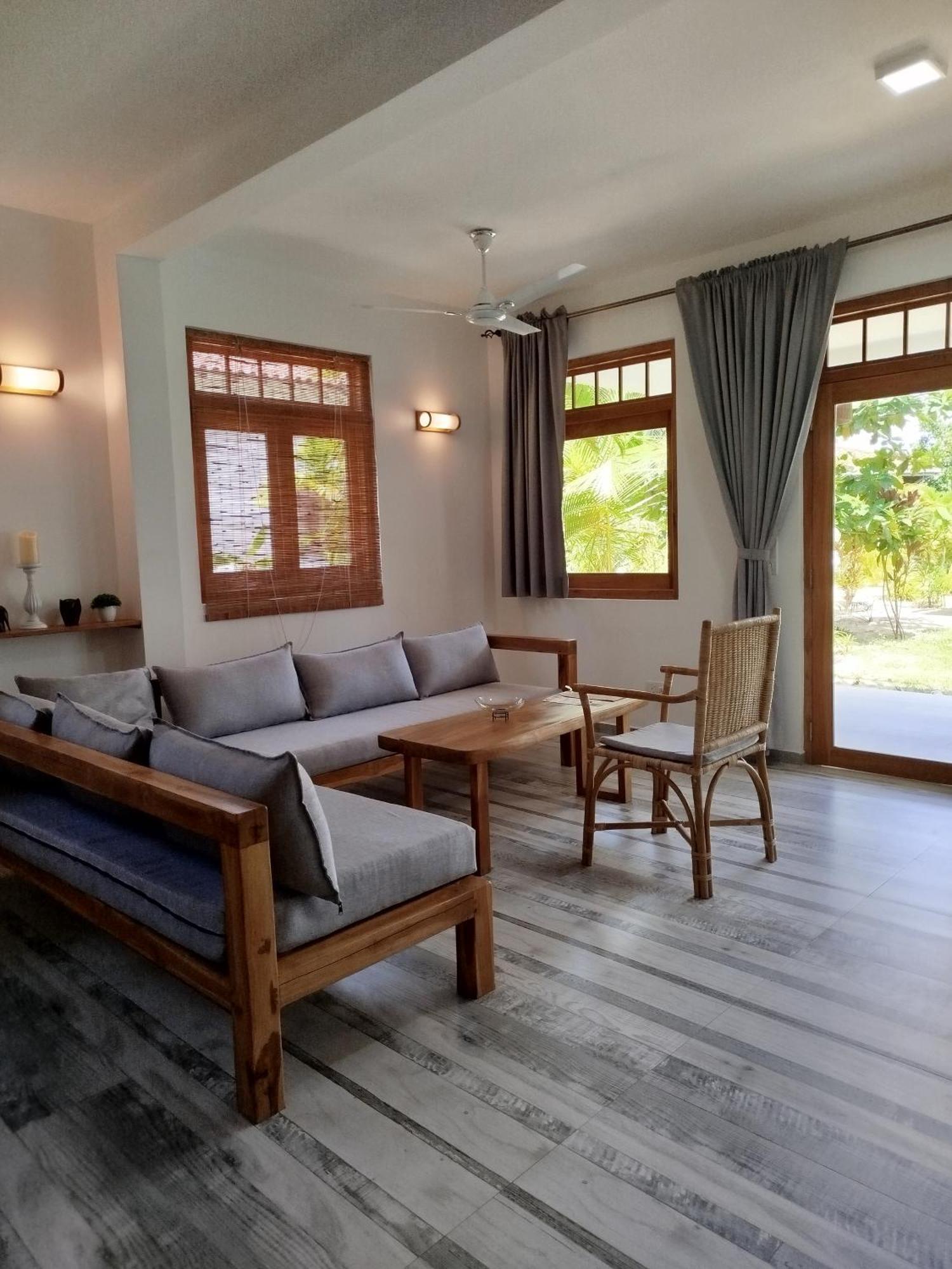 Sleeping Elephant Beach Resort タンガラ エクステリア 写真