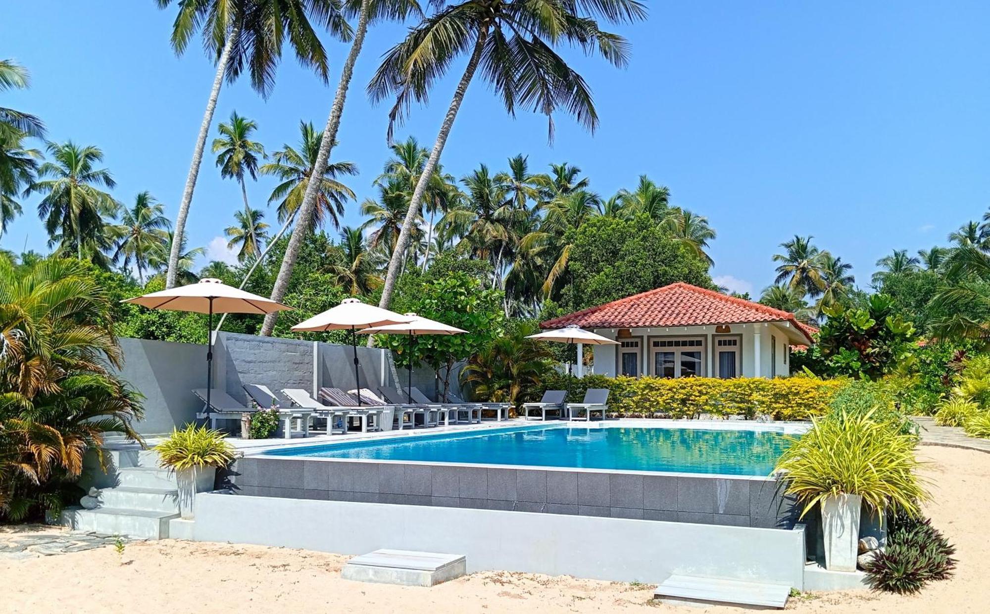 Sleeping Elephant Beach Resort タンガラ エクステリア 写真